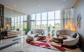 فندق راديسون، دبي داماك هيلز